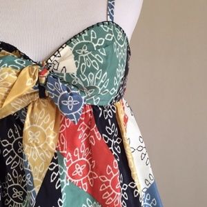 BCBGMaxAzria Dresses - BCBGMAXAZRIA 100% Silk Multi Color Dress Small BCBGMaxAzria Dresses - BCBGMAXAZRIA 100% Silk Multi Color Dress Small